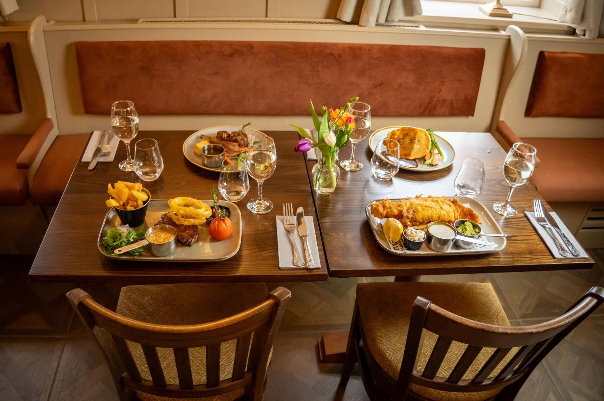 Anglers Arms Hotel Алнуик Екстериор снимка